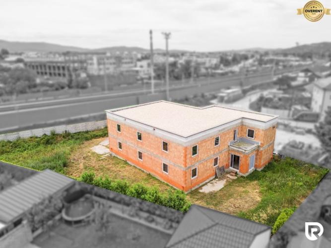 Reality RADO | Budova s pozemkom 1267m2, Okružná - Trenčín