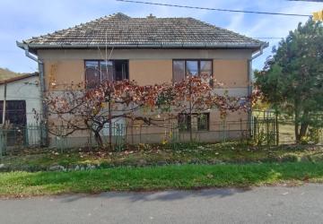 Reality Dom v obci Ľuboriečka s veľkým pozemkom,