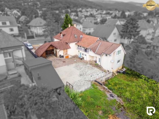 Reality RADO | Rodinný dom so 4 bytmi, Školská - Bojnice - Prievidza
