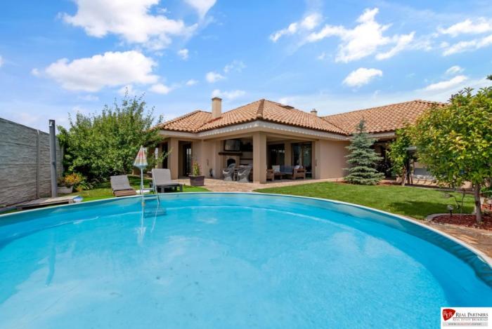 Reality REB.SK Predaj 5 izbový dom, 180 m2 + 667 m2, 2x garáž, bazén