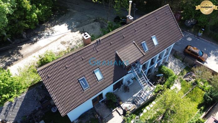 Reality Rodinný dom 240 m², 3 bytové jednotky, veľký pozemok, Lamač