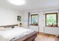 Reality Rodinný dom 240 m², 3 bytové jednotky, veľký pozemok, Lamač