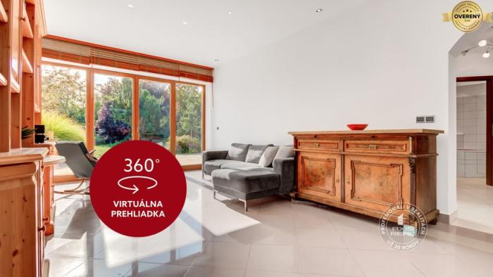 Reality AXIS REAL | 2-podlažný rodinný dom, veľká záhrada, garáž - obec Kaplna