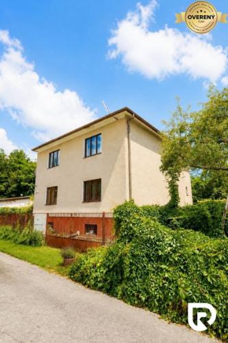 Reality RADO | 3-IZBOVÝ BYT 90 m² V RODINNOM DOME | POVAŽSKÝ CHLMEC - Žilina