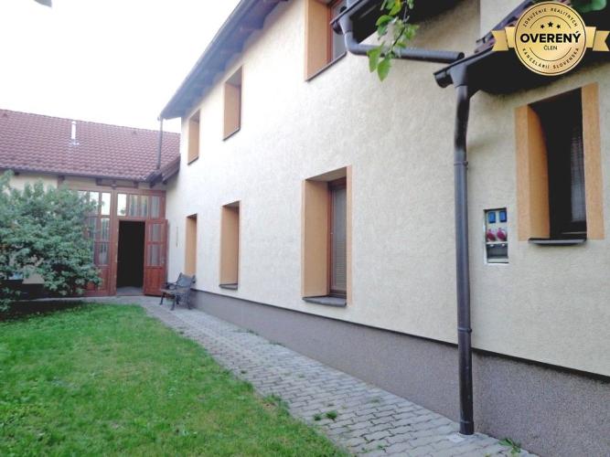 Reality Dom s veľkou záhradou a priestorom na vlastnú realizáciu | Rohožník