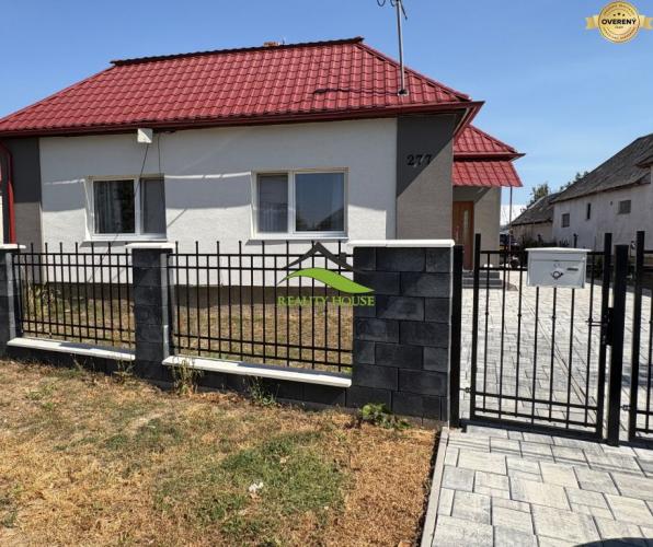 Reality Príjemný domček po kompletnej rekonštrukcii blízko Sobraniec