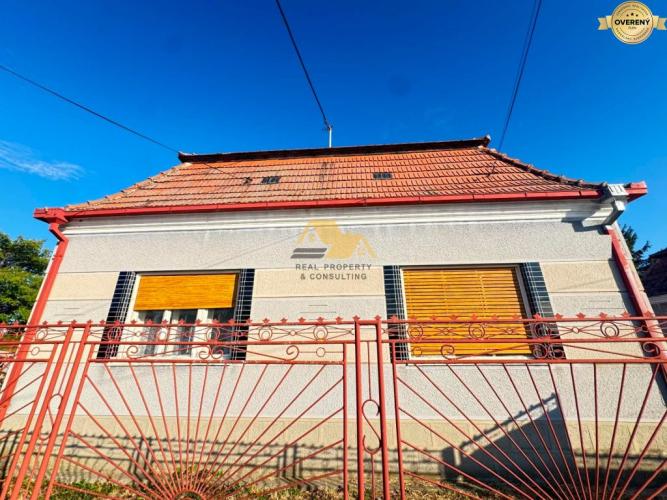 Reality Predám dom s veľkým pozemkom vo Dvoroch nad Žitavou