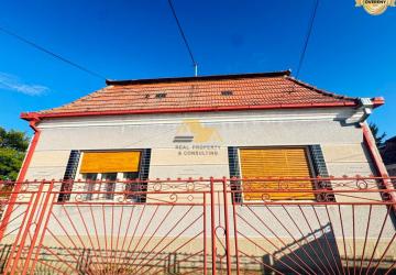 Reality Predám dom s veľkým pozemkom vo Dvoroch nad Žitavou