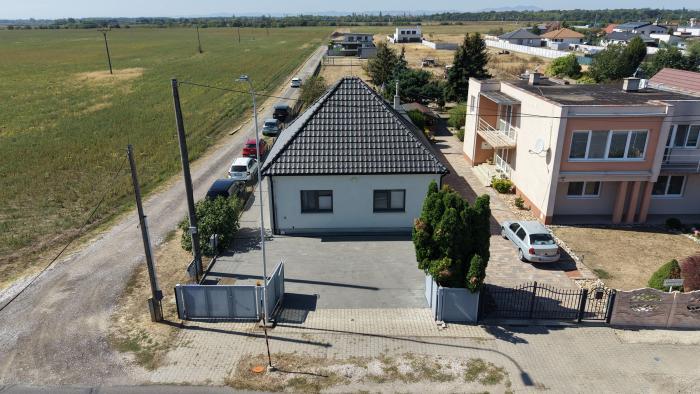 Reality PNORF – Zrekonštruovaný 4i RD, 149 m², pozemok 1 278 m² | Šulekovo