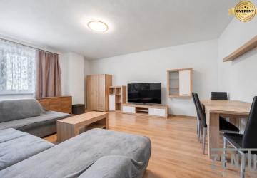 Reality PREDAJ 5-IZBOVÝ RODINNÝ DOM 180 m² | GARÁŽ | POZEMOK 571m² VRAKÚŇ