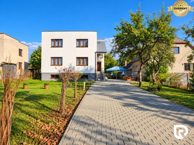Reality RADO | Zrekonštruovaný rodinný dom 215 m² na pozemku 1 530 m² | Martin