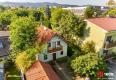 Reality 1.BCR | 5–IZB.RD, POZEMOK 796m²,GARÁŽ, PIVNICA,TERASA, SENECKÁ,PEZINOK