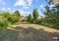 Reality 1.BCR | 5–IZB.RD, POZEMOK 796m²,GARÁŽ, PIVNICA,TERASA, SENECKÁ,PEZINOK
