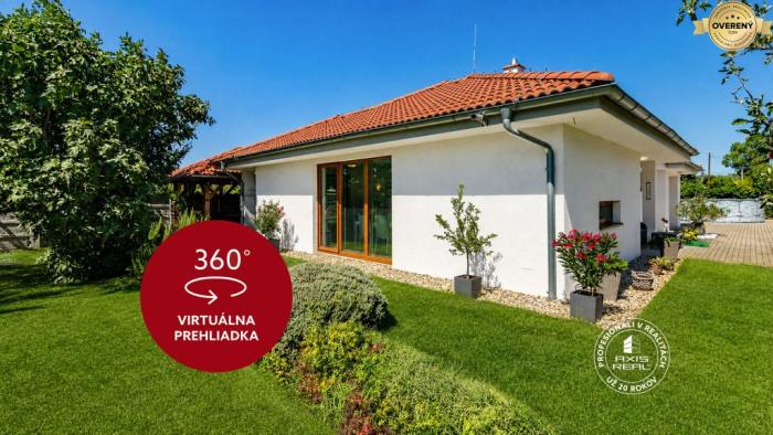 Reality AXIS REAL | NOVÝ rodinný dom s VEĽKOU ZÁHRADOU a PRESTREŠENOU TERASOU