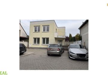 Reality Prenájom RD v Ružinove, Mierová ulica, vhodný  na kancelárie,firmu..