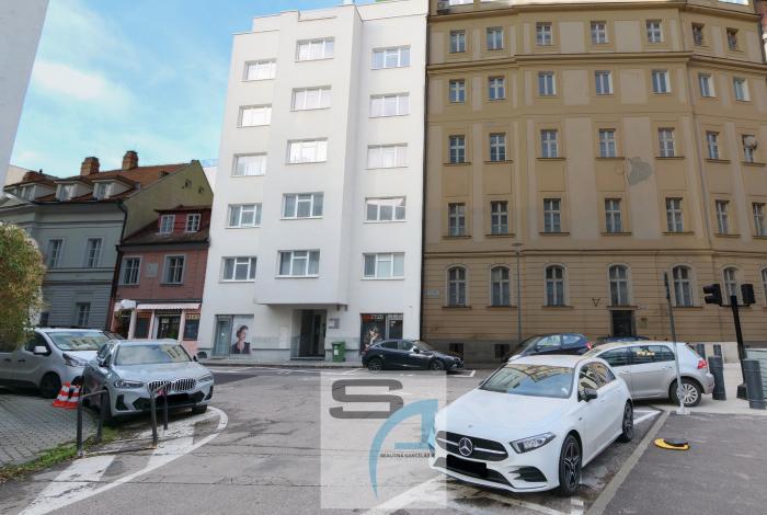 Reality Bez Provízie | Kancelária 16,5m2 | Paulínyho ulica | Bratislava - Staré Mesto