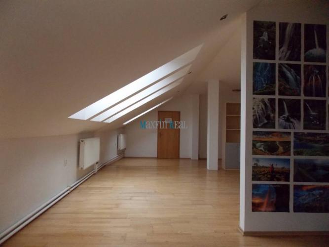 Reality MAXFIN REAL - na prenájom podkrovnú kanceláriu na Farskej ulici