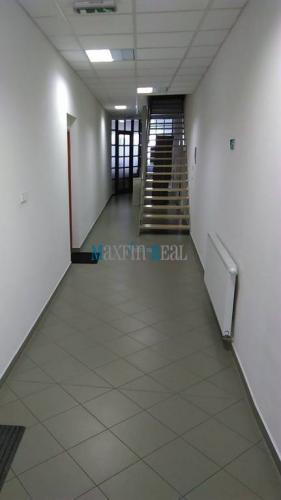 Reality MAXFIN REAL - prenájom priestoru  113m2 na pešej zóne v Nitre