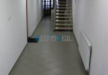 Reality MAXFIN REAL - prenájom priestoru  113m2 na pešej zóne v Nitre