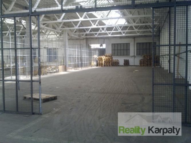 Reality Na prenájom lacno haly,sklady do 15 000m2,plochy do 10 000m2, BA-V.