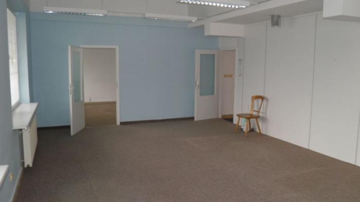 Reality Prenájom kancelárií - Považské Podhradie.