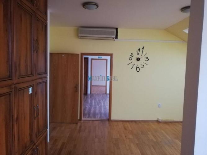 Reality MAXFIN REAL - 3.kancelária s možnosťou rozdelenia v centre Nitry