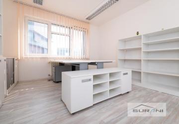 Reality Bez Provízie RK | Kancelária 28m2 | Paulínyho ulica | Bratislava - Staré Mesto