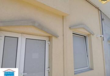 Reality Ponúkame na predaj polyfunkčnú budovu v Nových Zámkoch