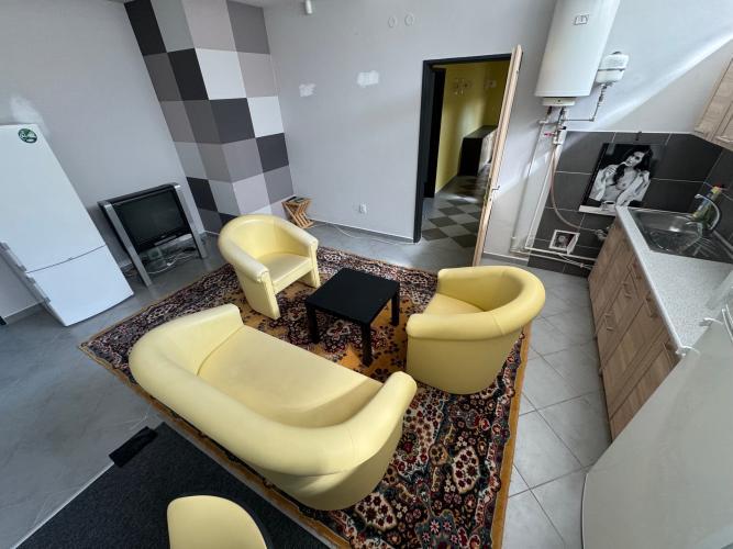 Reality Pallas  PREDAJ nebyt. priestoru v o výbornej lokalite mesta