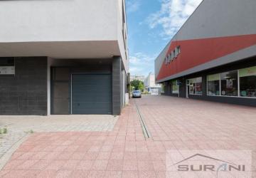 Reality Garážové státie,  Mierové námestie - Galanta. Bez provízie RK