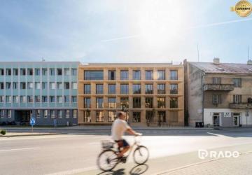 Reality RADO | Na prenájom exkluzívne priestory 2. NP, Nám. sv. Anny, Trenčín