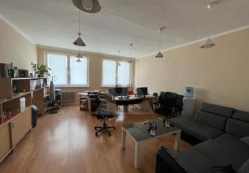 Reality Kancelárske priestory, Komárno, Letecké pole, Hradná