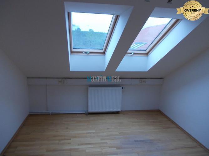 Reality Menšia kancelária v Nitre