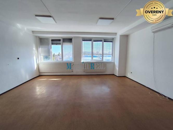 Reality Kancelária s parkovaním v Mlynárciach