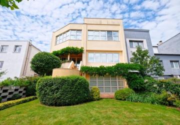 Reality Rodinný dom 466m2, záhrada, na firemné účely, Ambrova ul., širšie centrum, prémiová adresa