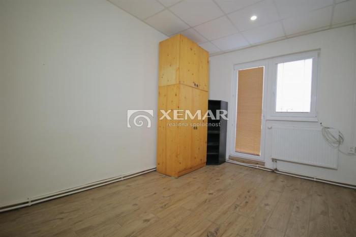 Reality Na prenájom  kancelárie v Žiari nad Hronom na Priemyselnej ulici