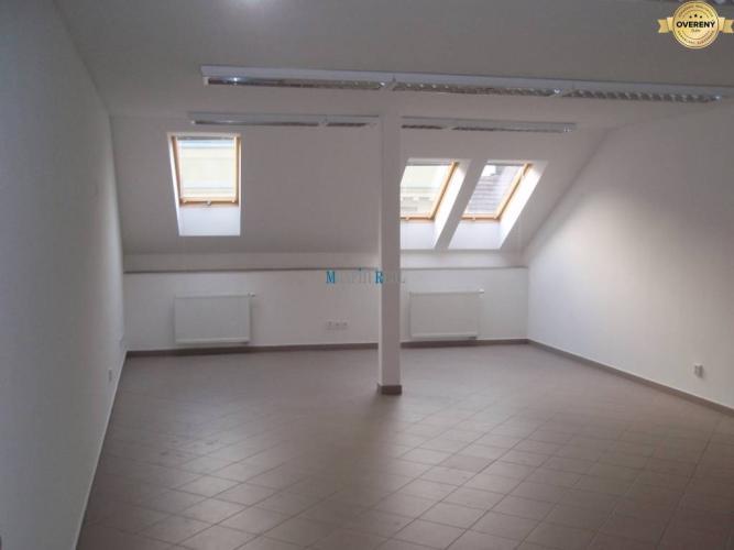 Reality Kancelária na pešej zóne v Nitre