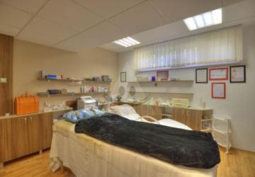 Reality Prevádzky, Bratislava, Petržalka - Háje, Hrobákova