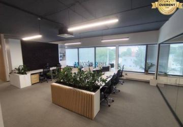 Reality Polyfunkčný priestor s parkovaním v Nitre