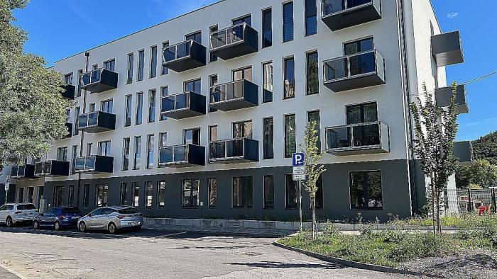 Reality Prenájom: Parkovacie miesto, Centrum, Banská Bystrica