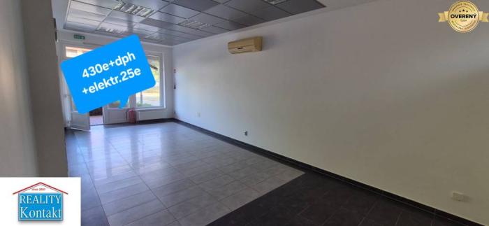Reality Na prenájom obchodné alebo kancelárske priestory Nové Zámky 36m2-Voľné