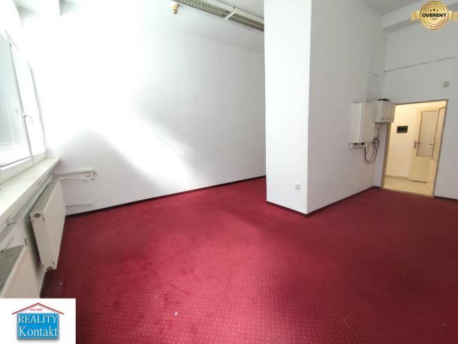 Reality Na prenájom kancelársky priestor - Nové Zámky