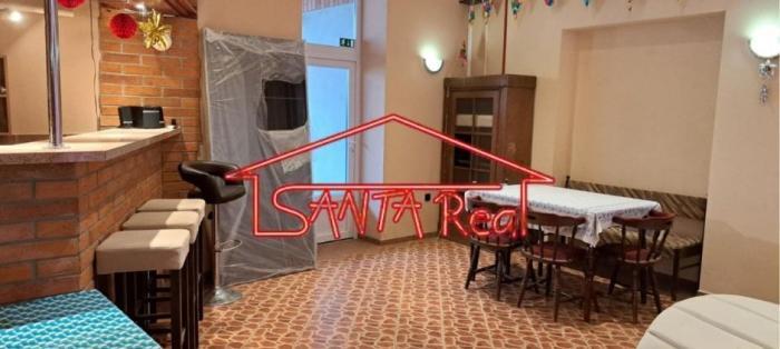 Reality NOVÁ CENA! 2 PODNIKATEĽSKÉ OBJEKTY V JEDNEJ BUDOVE - LEVICE - CENTRUM