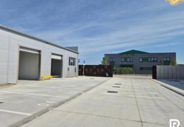 Reality RADO | NA PRENÁJOM HALA 240 m2  I BA - ROVINKA
