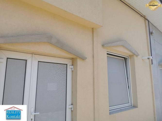 Reality Ponúkame na predaj polyfunkčnú budovu v Nových Zámkoch