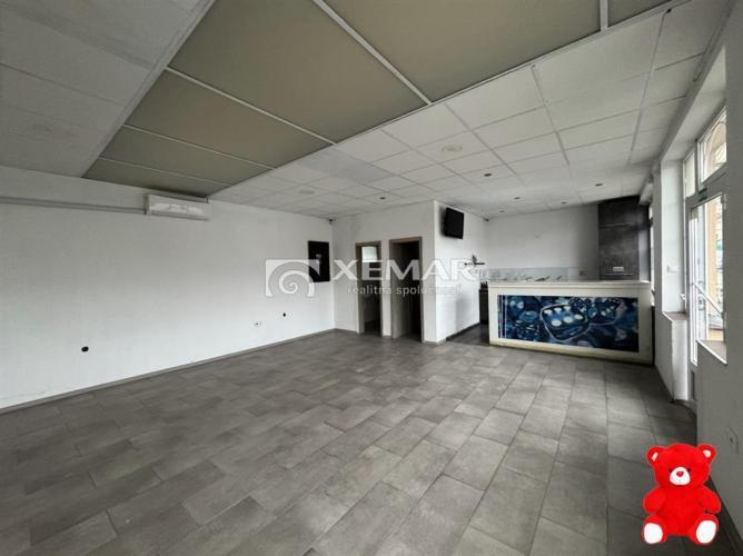 Reality Na prenájom priestor v Banskej Bystrici , mestská časť Podlavice