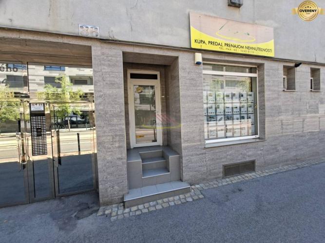 Reality Prenájom samostatného komerčného, obchodného priestoru