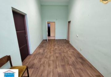 Reality Na prenájom kancelársky priestor - Nové Zámky