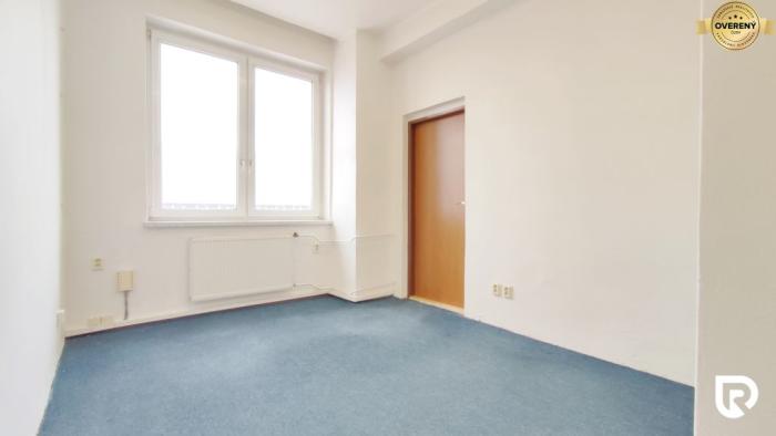 Reality RADO | Prenájom od 11 m² do 56 m² kancelárie | Zlatovce