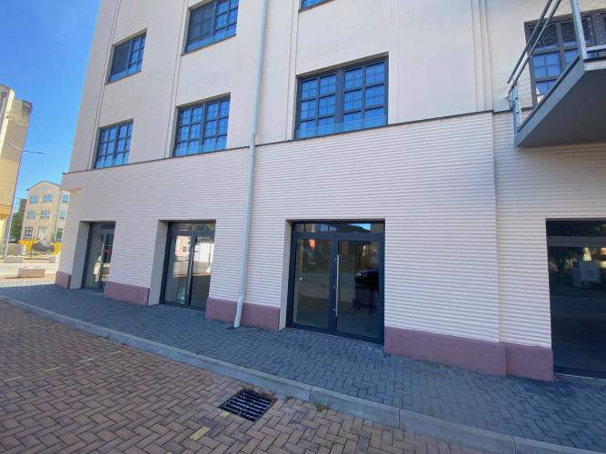 Reality PREDAJ novostavby komerčného priestoru na služby aj obchod